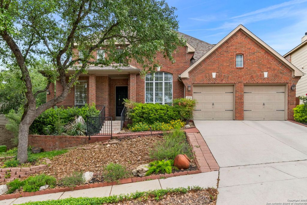8607 Solano, Helotes, TX 78023