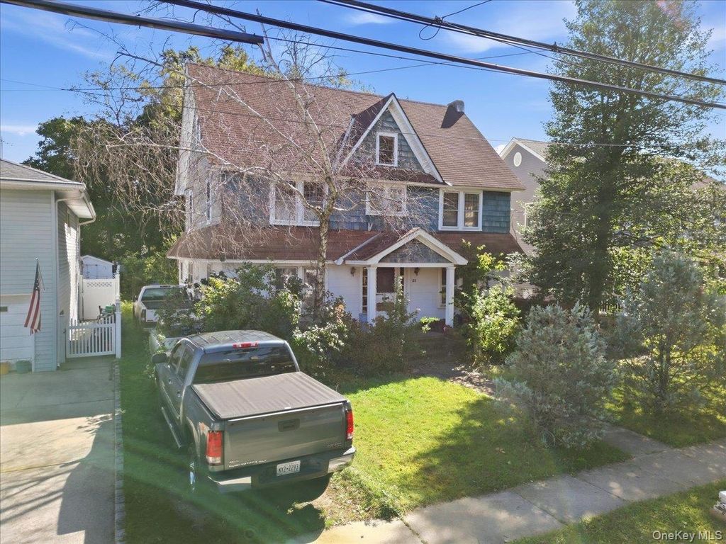 21 Sherman Avenue, Rockville Centre, NY 11570 — photo 3