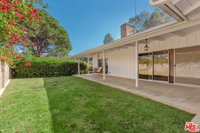 12146 Travis Street, Los Angeles, CA 90049