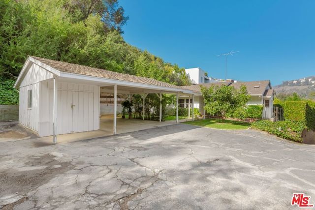 12146 Travis Street, Los Angeles, CA 90049