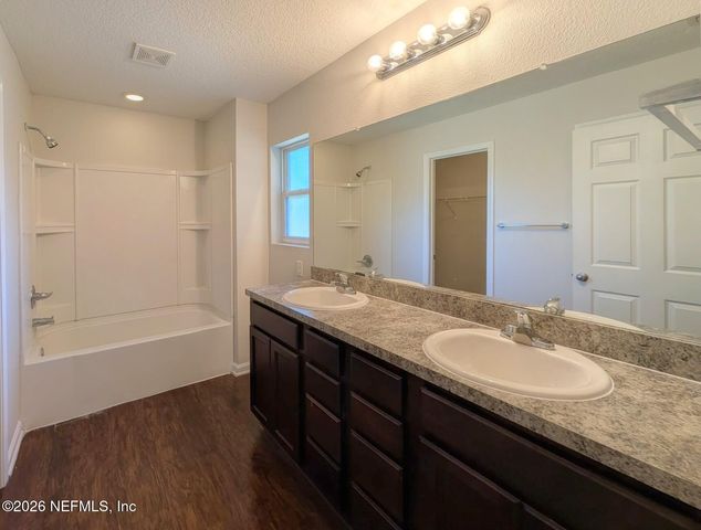 5539 WINDERMERE Drive, Jacksonville, FL 32211