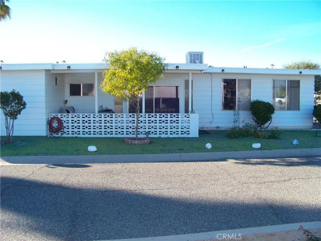 661 San Juan, Hemet, CA 92543