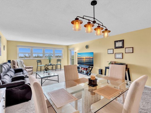 3200 Port Royale Drive N 910, Fort Lauderdale, FL 33308