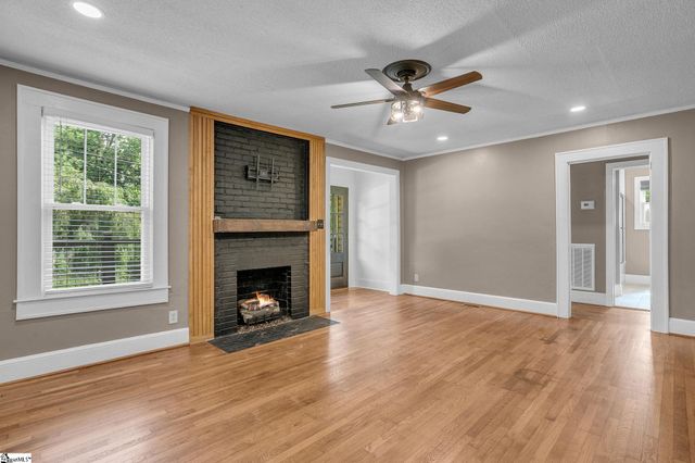208 Mcmakin Drive, Greenville, SC 29617