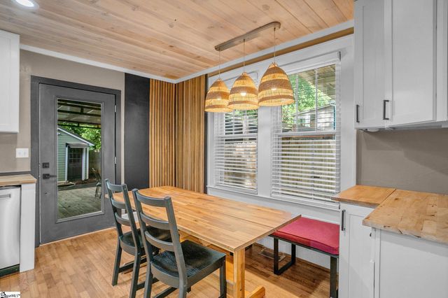 208 Mcmakin Drive, Greenville, SC 29617