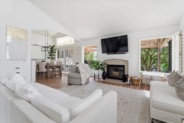 29585 Circle R Greens, Escondido, CA 92026