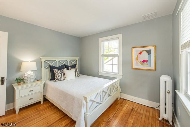 49 Harvard St, Montclair Twp., NJ 07042