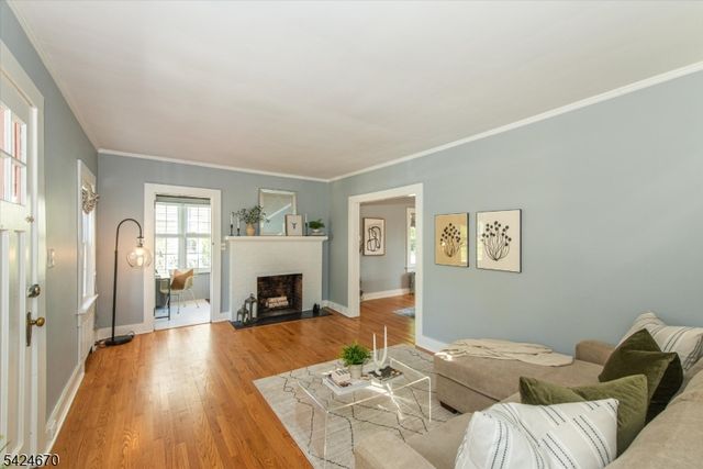 49 Harvard St, Montclair Twp., NJ 07042