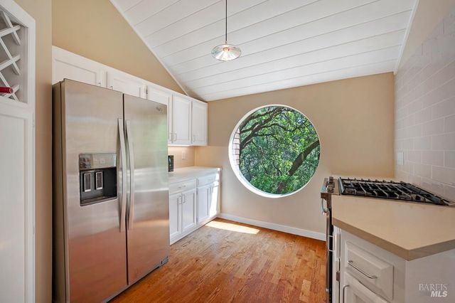 827 Wild Oak Dr, Santa Rosa, CA 95409