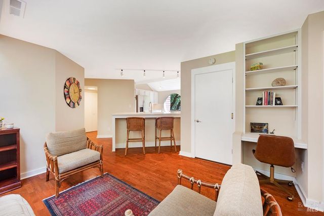 827 Wild Oak Dr, Santa Rosa, CA 95409