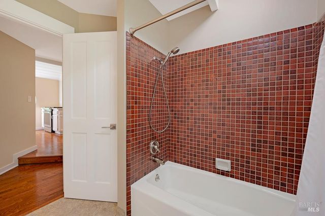 827 Wild Oak Dr, Santa Rosa, CA 95409