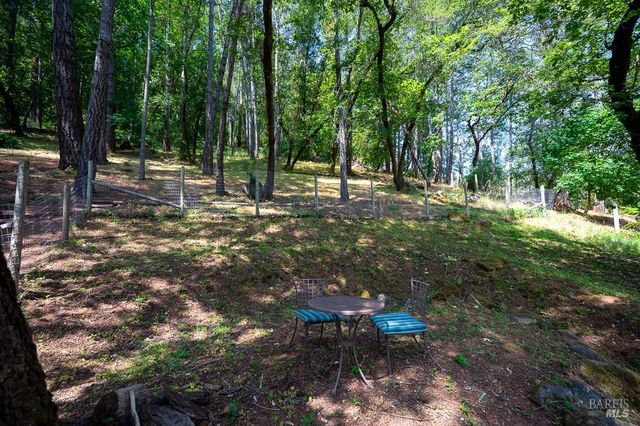 827 Wild Oak Dr, Santa Rosa, CA 95409