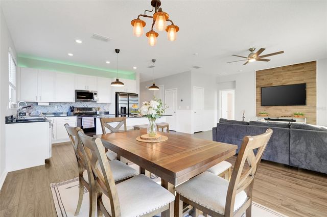 1672 WILSON PRAIRIE CIRCLE, Groveland, FL 34736