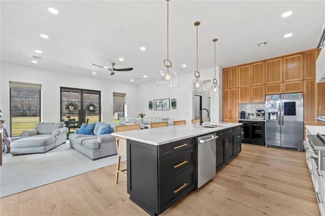 12805 N Cove Creek, Prairie Grove, AR 72753