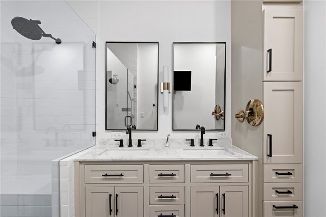 12805 N Cove Creek, Prairie Grove, AR 72753