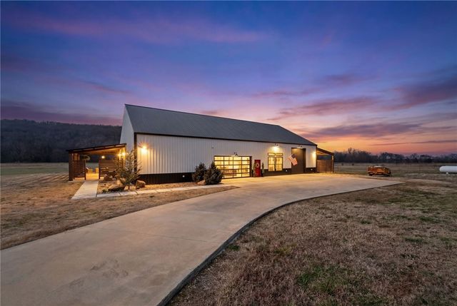 12805 N Cove Creek, Prairie Grove, AR 72753