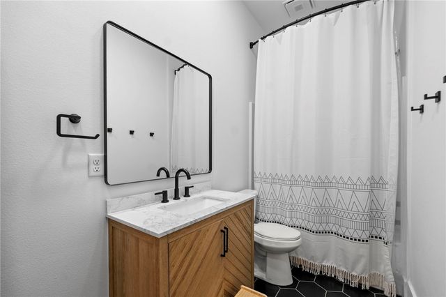 12805 N Cove Creek, Prairie Grove, AR 72753