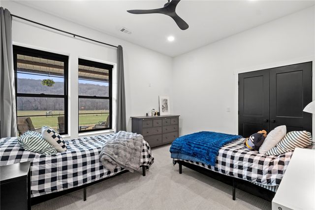 12805 N Cove Creek, Prairie Grove, AR 72753