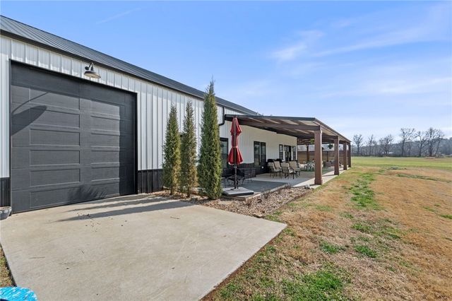 12805 N Cove Creek, Prairie Grove, AR 72753