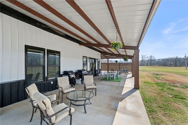 12805 N Cove Creek, Prairie Grove, AR 72753