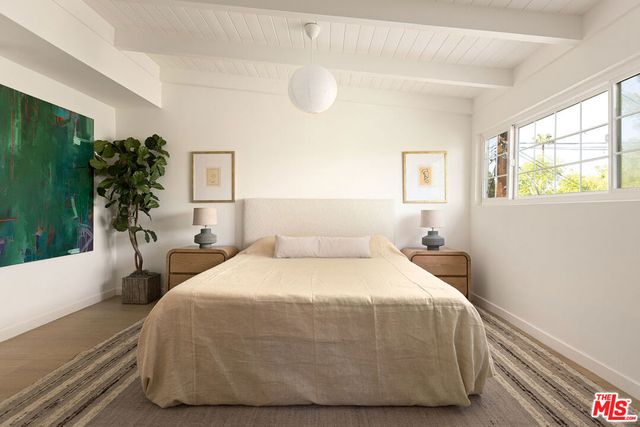 20727 Dolorosa Street, Woodland Hills, CA 91367