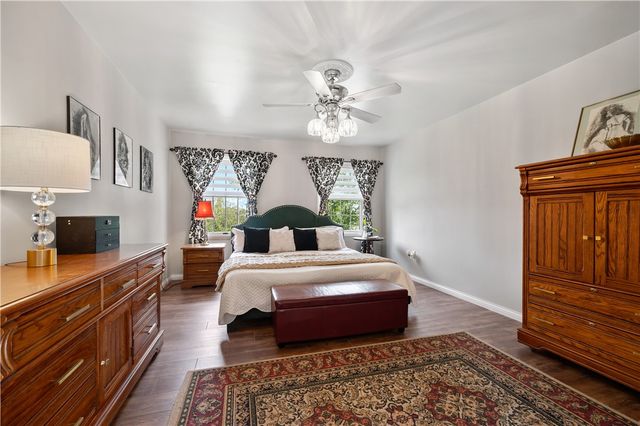 15 Penntowne Drive, Penn Twp, PA 15642