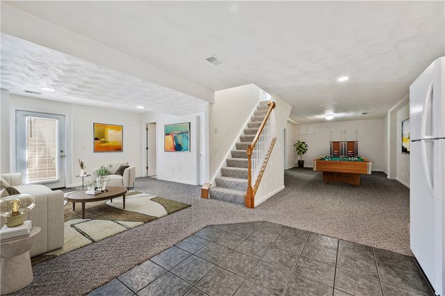 15 Penntowne Drive, Penn Twp, PA 15642