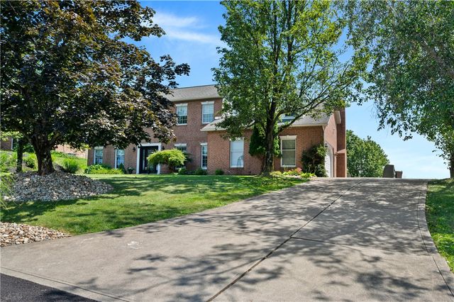 15 Penntowne Drive, Penn Twp, PA 15642