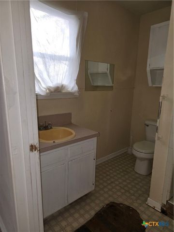 1002 S 7th Street, Copperas Cove, TX 76522