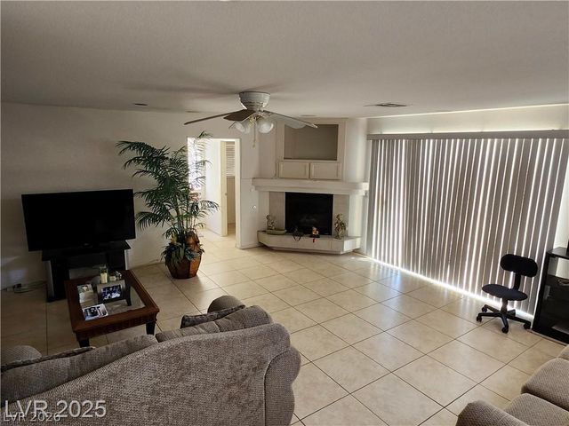 10968 Geyser Peak Street, Henderson, NV 89052