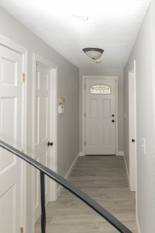 1 Elm Grove Ave, Tyngsborough, MA 01879