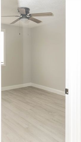 1 Elm Grove Ave, Tyngsborough, MA 01879