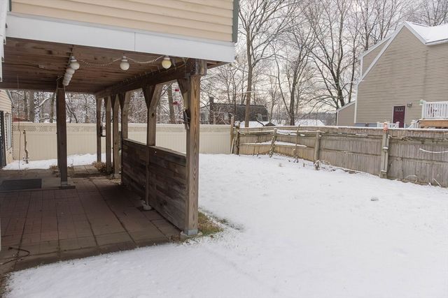 1 Elm Grove Ave, Tyngsborough, MA 01879