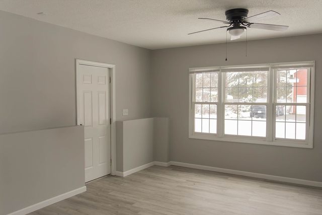 1 Elm Grove Ave, Tyngsborough, MA 01879