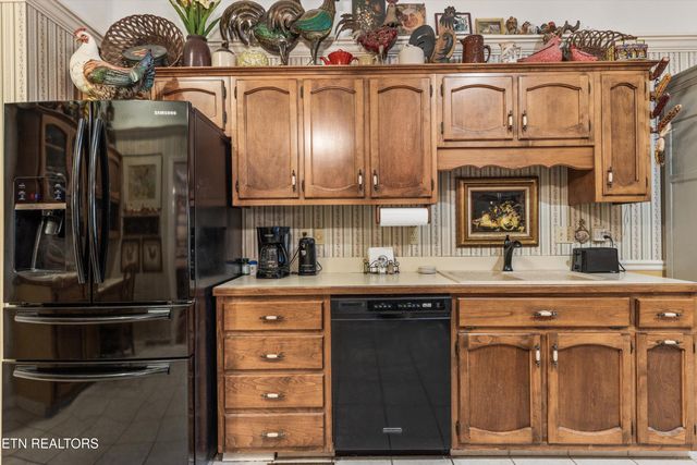 1403 Lincolnshire Drive, Maryville, TN 37803