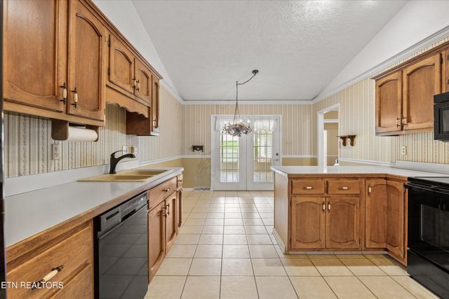 1403 Lincolnshire Drive, Maryville, TN 37803