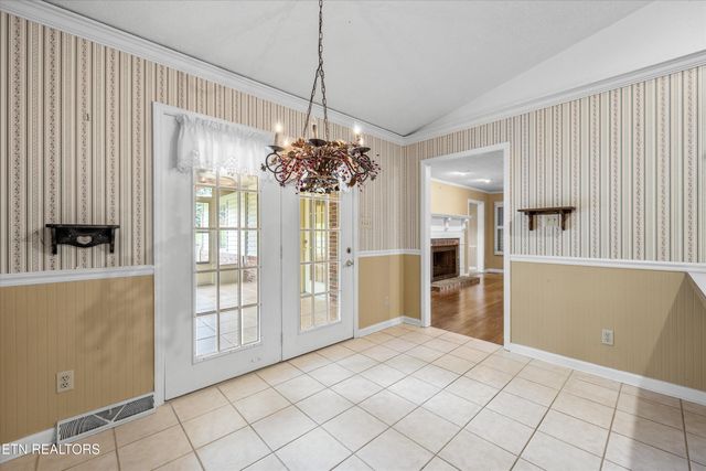 1403 Lincolnshire Drive, Maryville, TN 37803