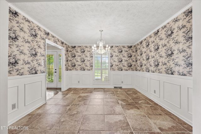 1403 Lincolnshire Drive, Maryville, TN 37803