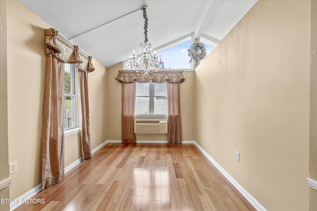 1403 Lincolnshire Drive, Maryville, TN 37803