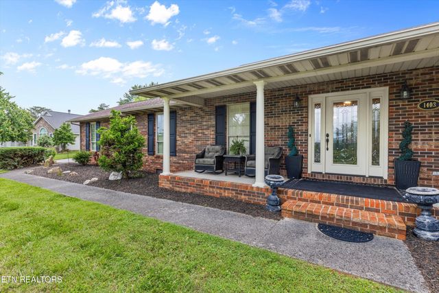 1403 Lincolnshire Drive, Maryville, TN 37803