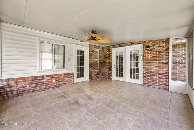 1403 Lincolnshire Drive, Maryville, TN 37803