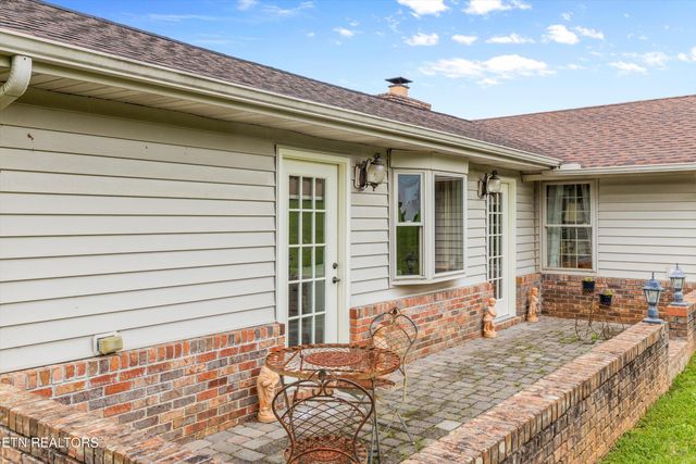 1403 Lincolnshire Drive, Maryville, TN 37803