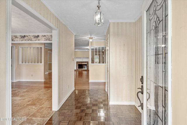 1403 Lincolnshire Drive, Maryville, TN 37803