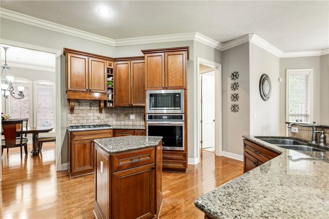 2320 Matterhorn Boulevard, Rogers, AR 72758