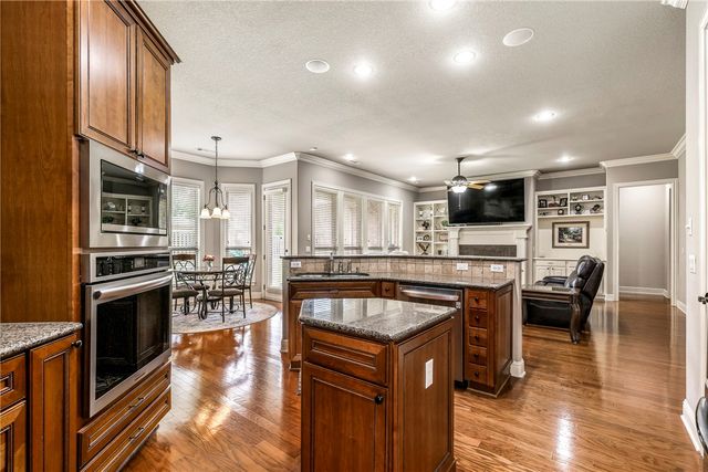 2320 Matterhorn Boulevard, Rogers, AR 72758