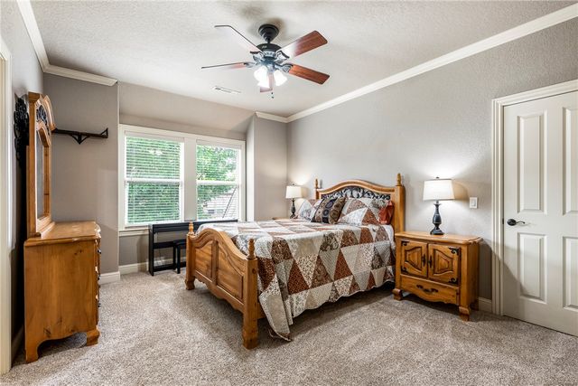2320 Matterhorn Boulevard, Rogers, AR 72758