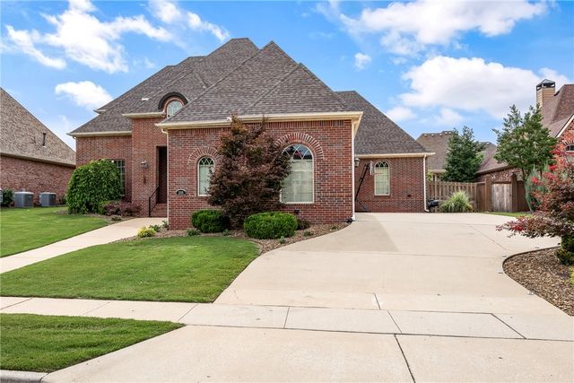 2320 Matterhorn Boulevard, Rogers, AR 72758