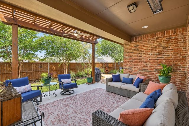 9909 Pikes Peak Place, Little Elm, TX 75068