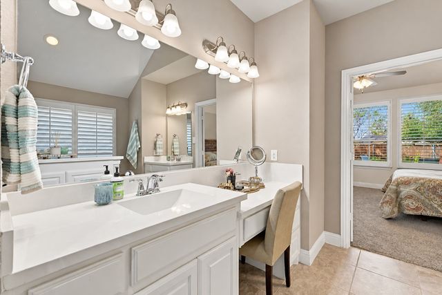 9909 Pikes Peak Place, Little Elm, TX 75068