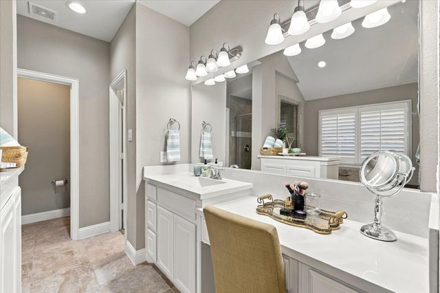 9909 Pikes Peak Place, Little Elm, TX 75068